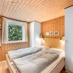 Sisko - 800m From The Sea By Interhome *