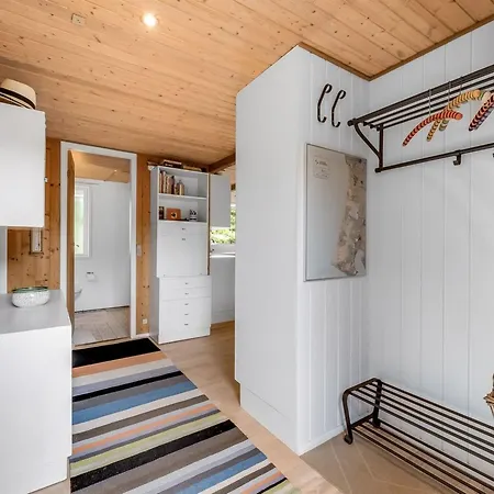 Sisko - 800m From The Sea By Interhome *