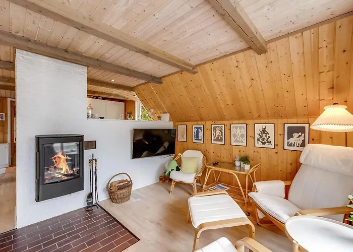 Holiday home Sisko - 800m From The Sea By Interhome *